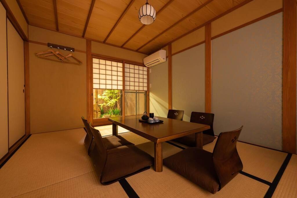 祇園せいじ庵。お風呂が素敵な貸切京町家。Netflix見放題。 Villa Kyoto Ngoại thất bức ảnh